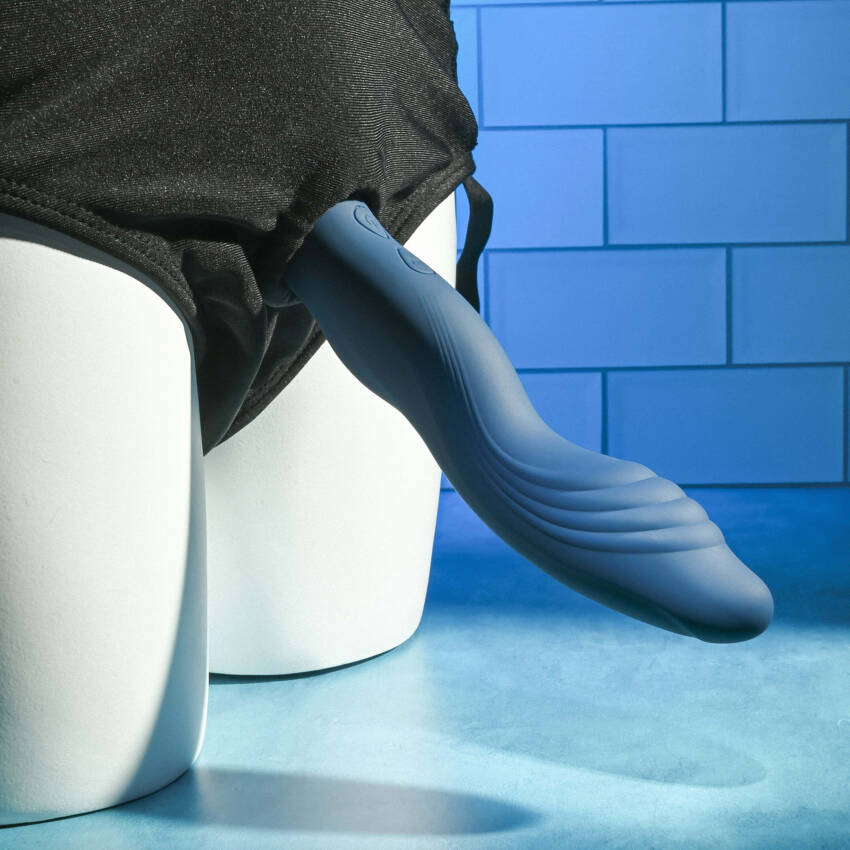 Gender X Snuggle Up Dual Motor Strap On Vibe - Image 17